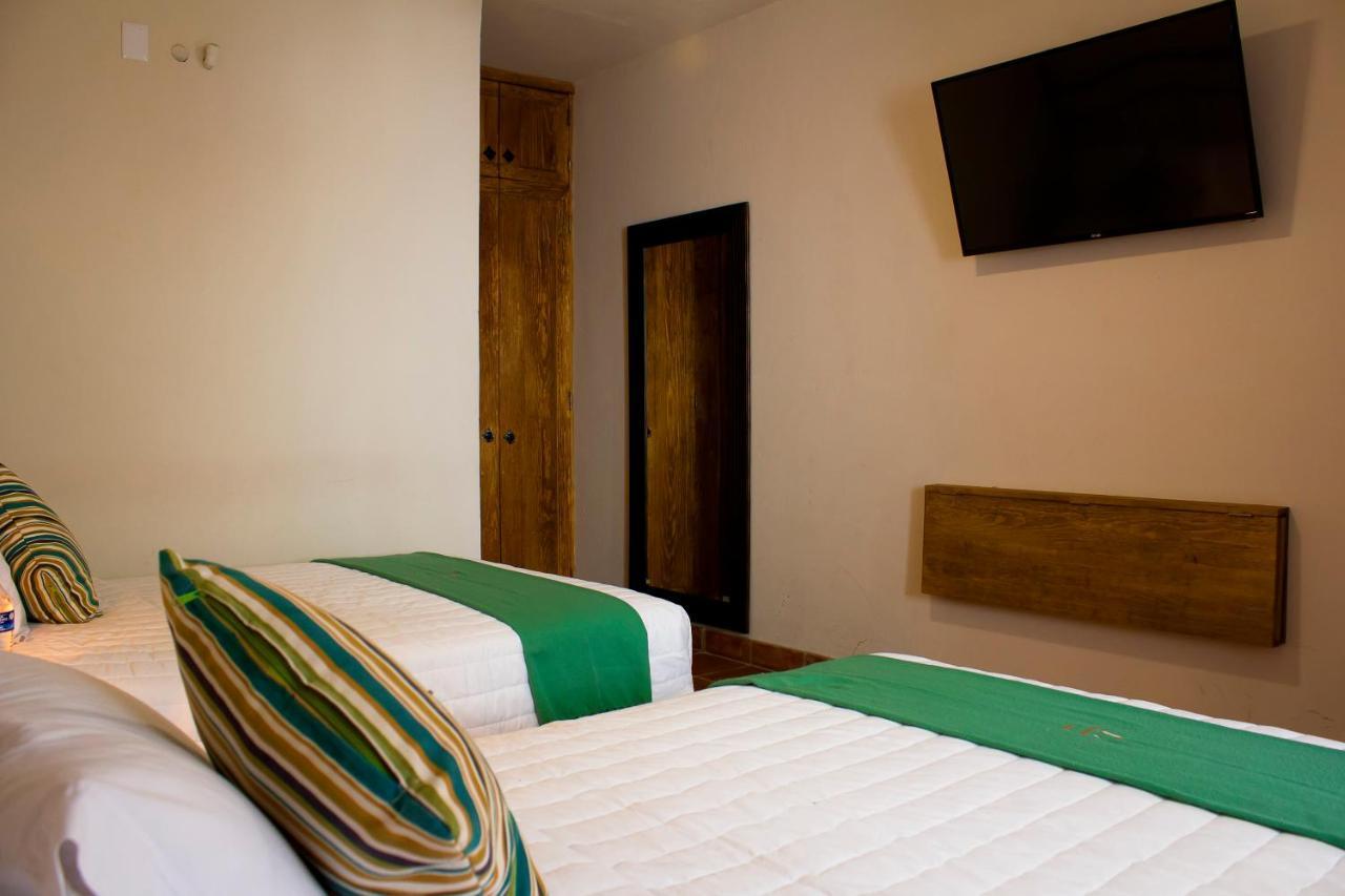 Puerta San Pedro Hotel Tlaquepaque Eksteriør billede