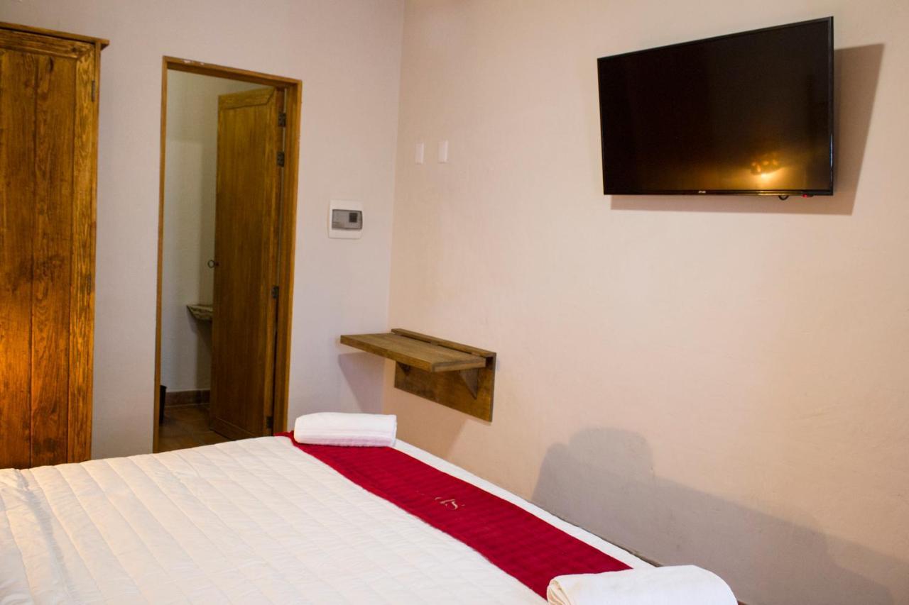 Puerta San Pedro Hotel Tlaquepaque Eksteriør billede