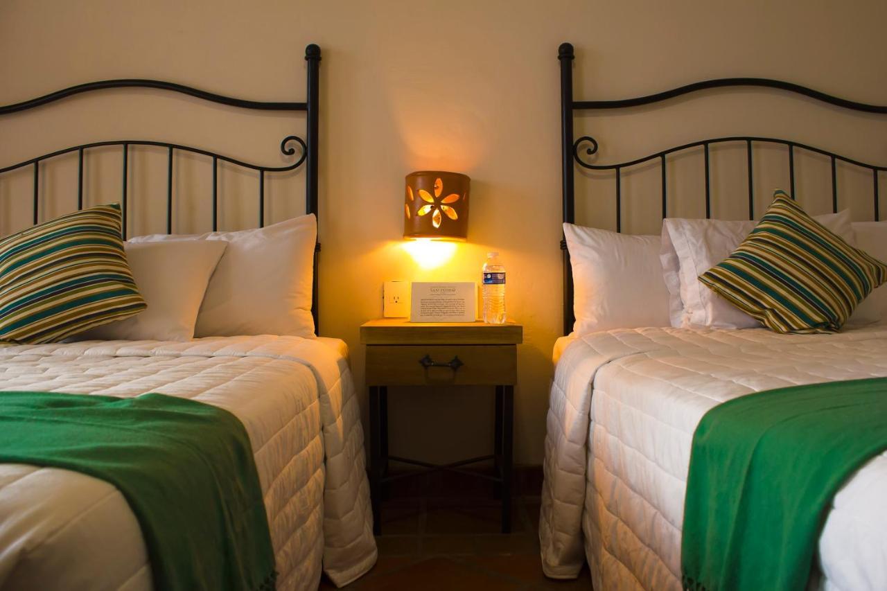 Puerta San Pedro Hotel Tlaquepaque Eksteriør billede